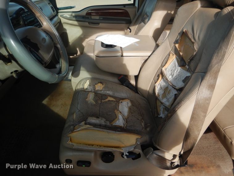 image for item DJ8757 2001 Ford F250 Super Duty  SuperCab pickup truck