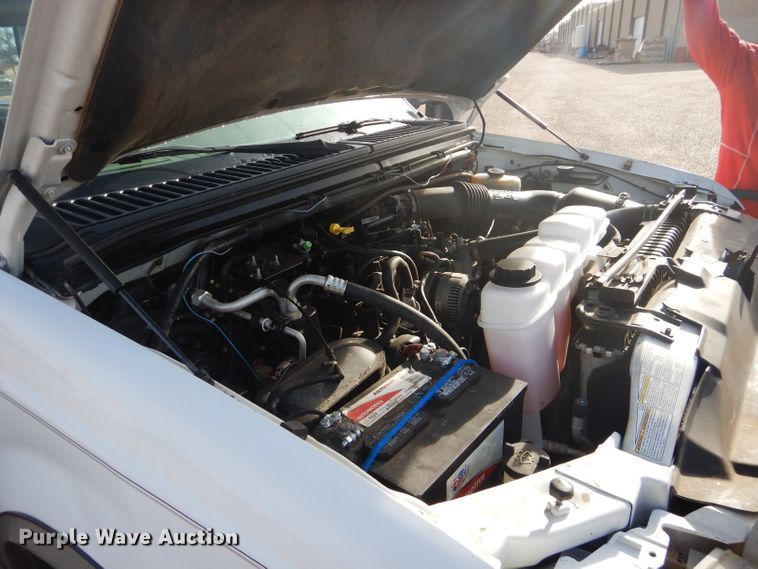 image for item DJ8757 2001 Ford F250 Super Duty  SuperCab pickup truck