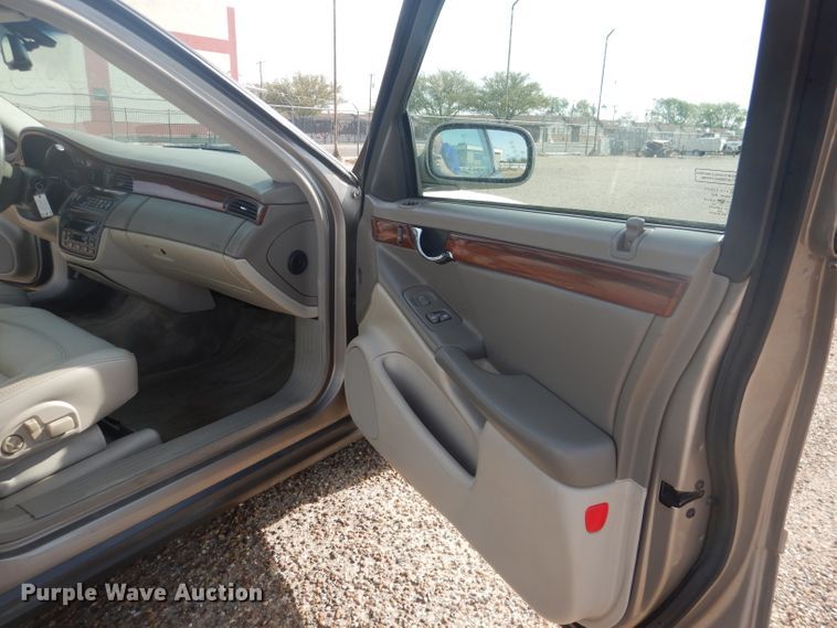 image for item DJ8759 2003 Cadillac DeVille