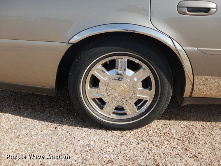 image for item DJ8759 2003 Cadillac DeVille