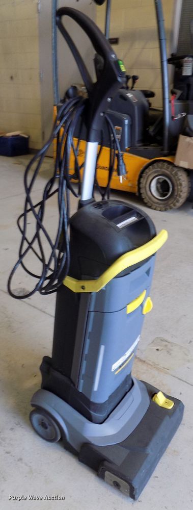 image for item DO9329 2018 Karcher Professional BR30/4C floor scrubber