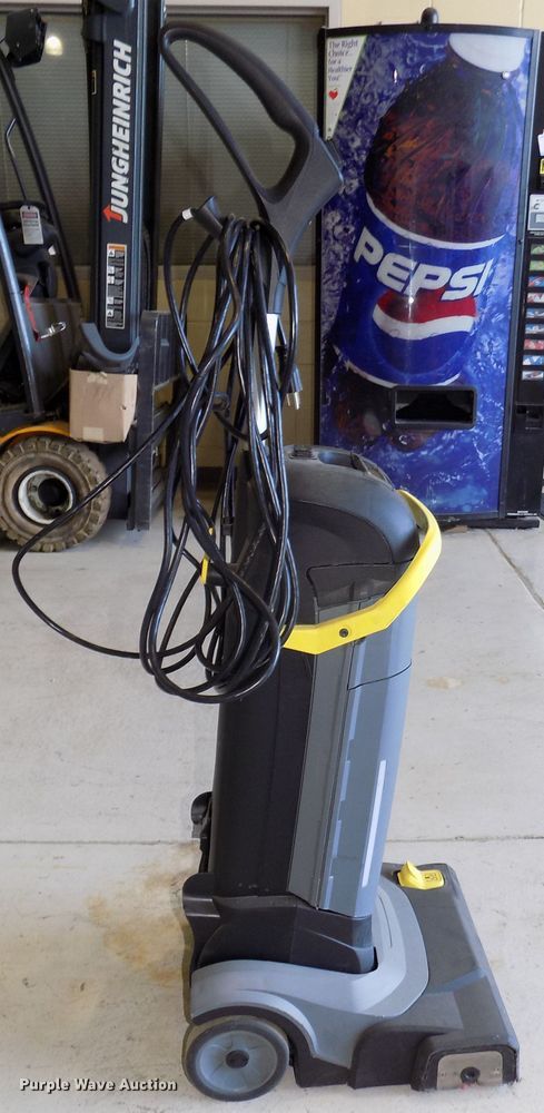 image for item DO9329 2018 Karcher Professional BR30/4C floor scrubber