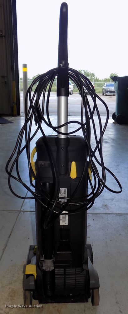 image for item DO9329 2018 Karcher Professional BR30/4C floor scrubber