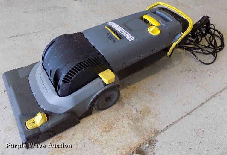 image for item DO9329 2018 Karcher Professional BR30/4C floor scrubber