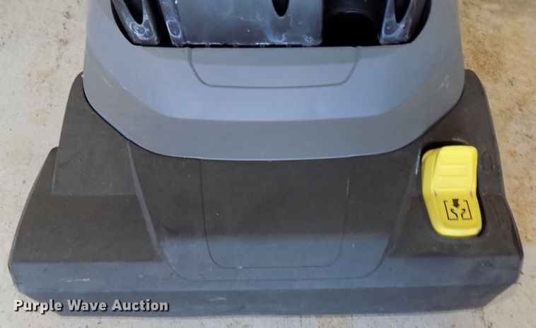 image for item DO9329 2018 Karcher Professional BR30/4C floor scrubber