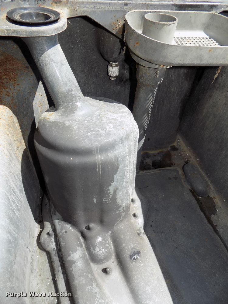 image for item DO9330 2017 Karcher Professional R65 floor scrubber