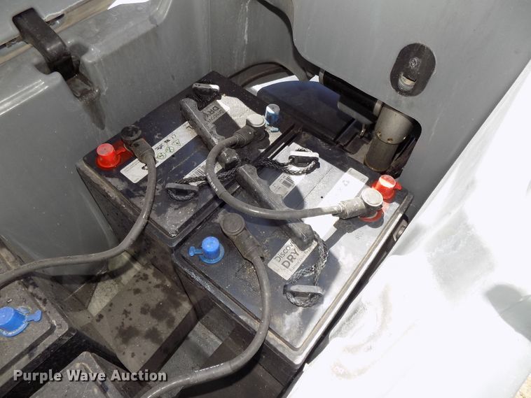 image for item DO9330 2017 Karcher Professional R65 floor scrubber