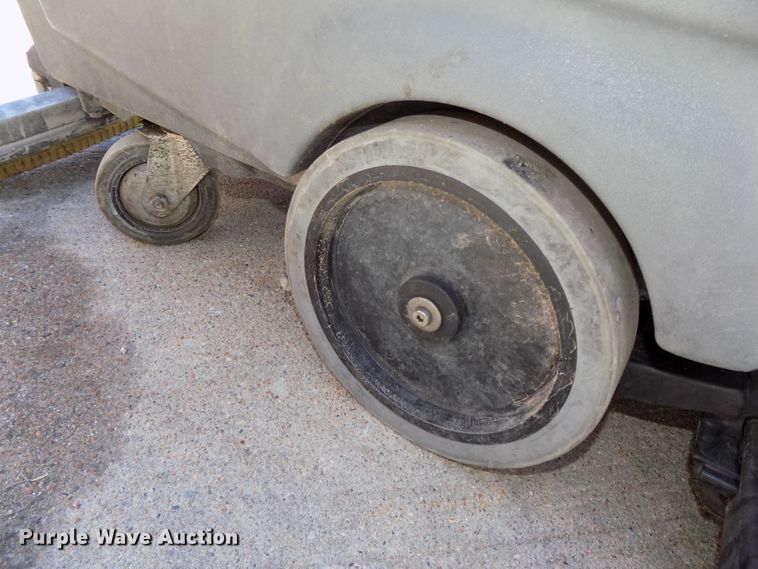 image for item DO9330 2017 Karcher Professional R65 floor scrubber