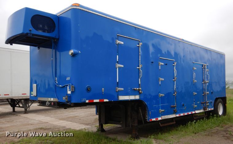 image for item EK9232 2002 Clark refrigerated van trailer