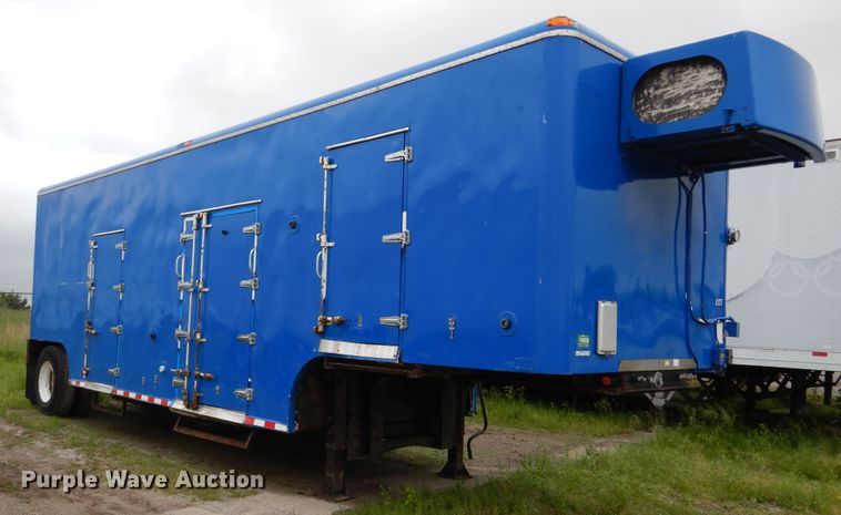 image for item EK9232 2002 Clark refrigerated van trailer