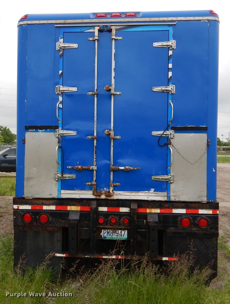 image for item EK9232 2002 Clark refrigerated van trailer