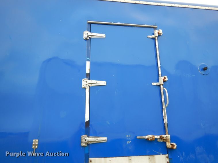 image for item EK9232 2002 Clark refrigerated van trailer