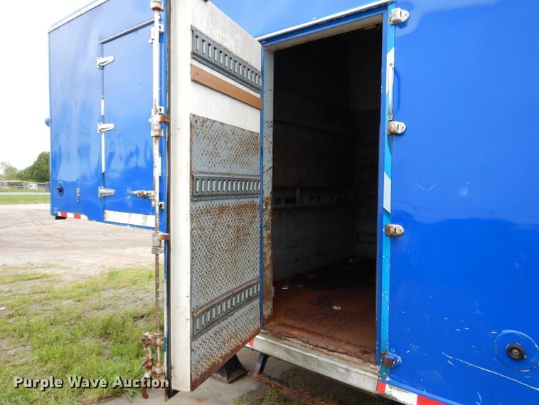 image for item EK9232 2002 Clark refrigerated van trailer