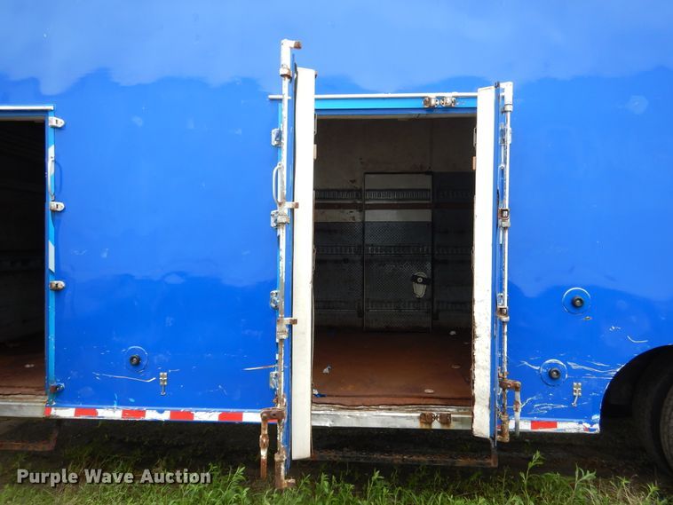 image for item EK9232 2002 Clark refrigerated van trailer