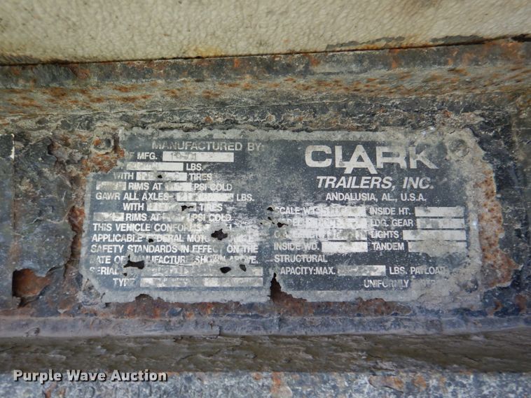 image for item EK9232 2002 Clark refrigerated van trailer