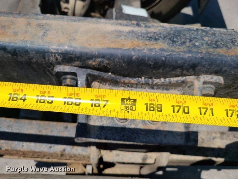 image for item EL9819 2010 International DuraStar 4300  truck cab and chassis