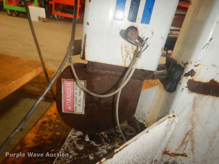 image for item FA9357 Automotive accessories