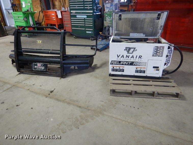 image for item FA9358 Vanair Reliant RS85 air compressor