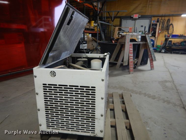 image for item FA9358 Vanair Reliant RS85 air compressor