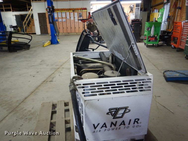 image for item FA9358 Vanair Reliant RS85 air compressor