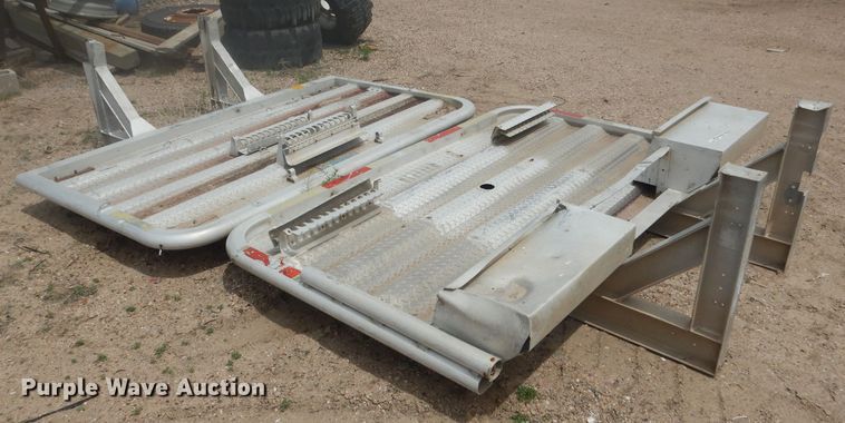 image for item FA9360 (2) Merritt aluminum headache racks