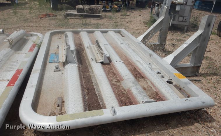 image for item FA9360 (2) Merritt aluminum headache racks