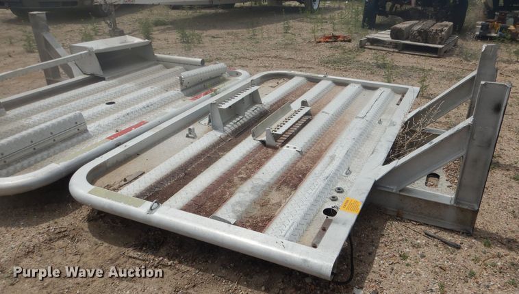 image for item FA9360 (2) Merritt aluminum headache racks