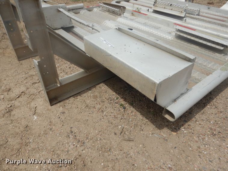 image for item FA9360 (2) Merritt aluminum headache racks