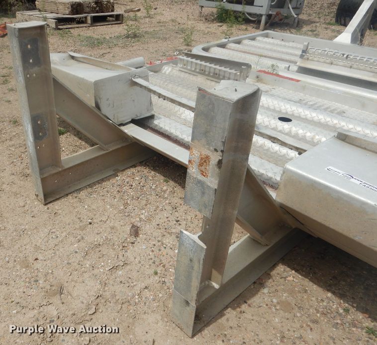 image for item FA9360 (2) Merritt aluminum headache racks