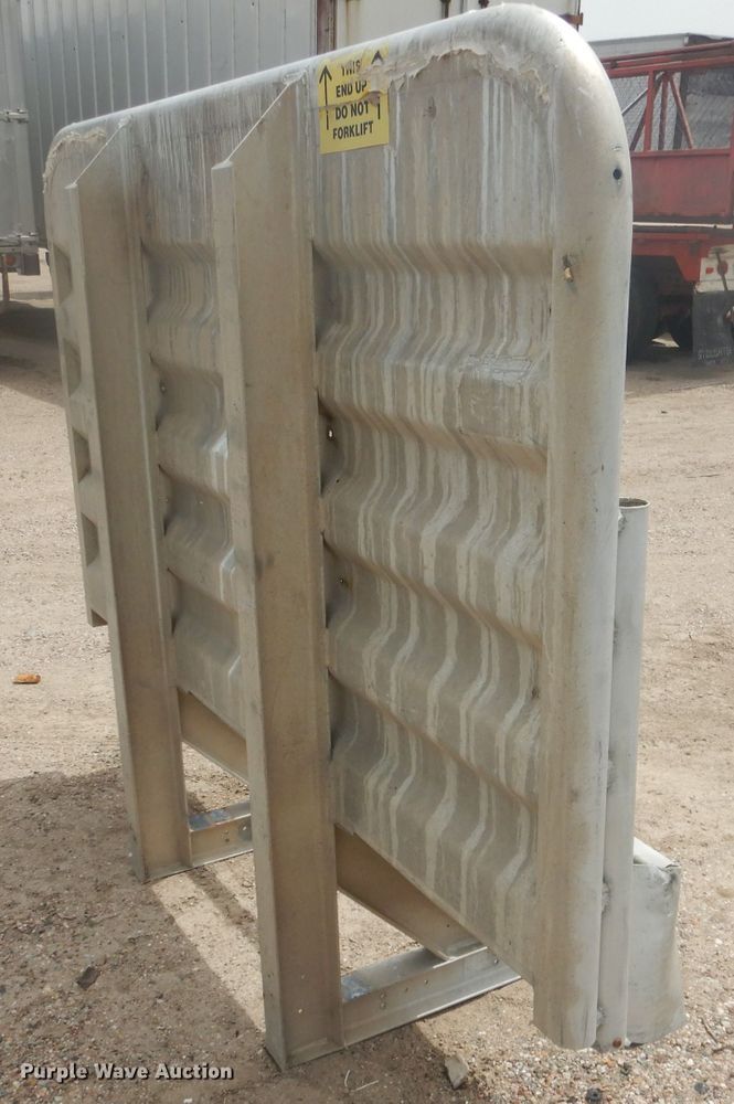 image for item FA9360 (2) Merritt aluminum headache racks