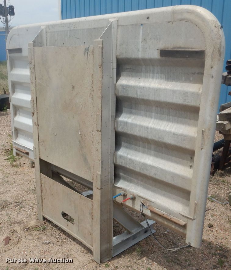 image for item FA9360 (2) Merritt aluminum headache racks