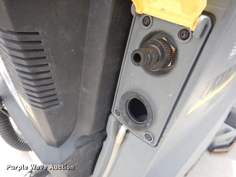 image for item FA9363 Karcher floor cleaner