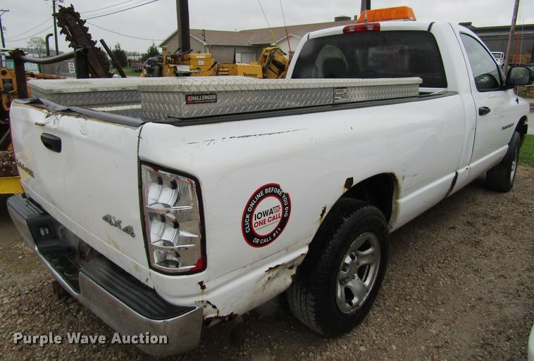 image for item FD9422 2002 Dodge Ram 1500  pickup truck