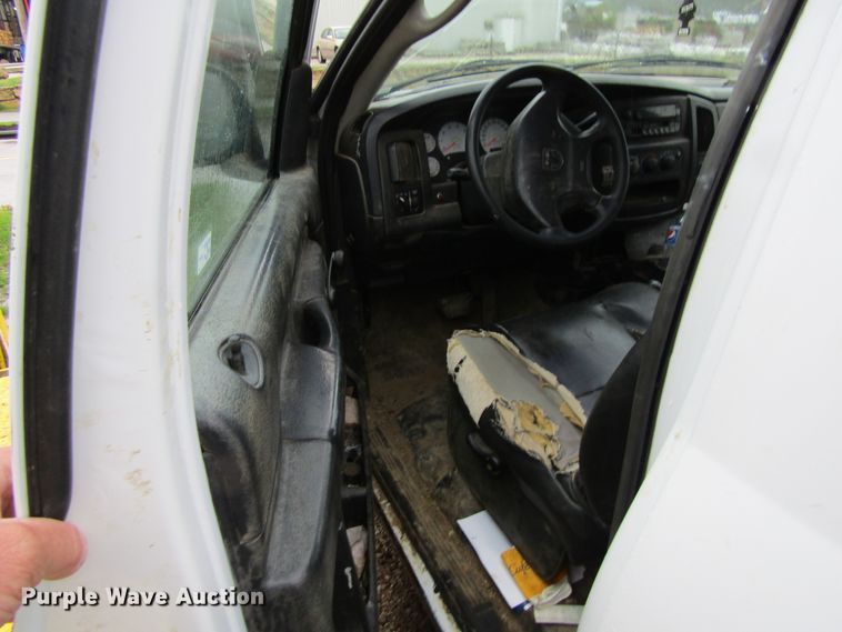 image for item FD9422 2002 Dodge Ram 1500  pickup truck