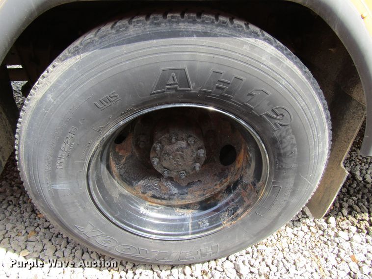 image for item FD9455 2007 Blue Bird Vision  school bus