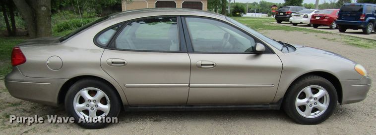 image for item FD9460 2003 Ford Taurus SE