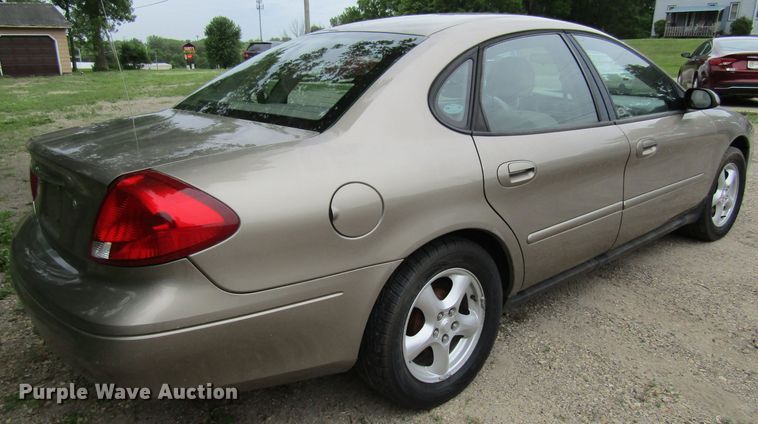 image for item FD9460 2003 Ford Taurus SE