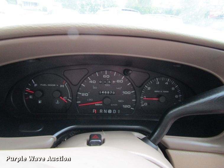 image for item FD9460 2003 Ford Taurus SE