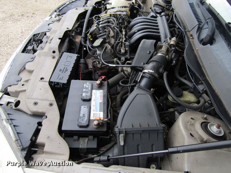 image for item FD9460 2003 Ford Taurus SE