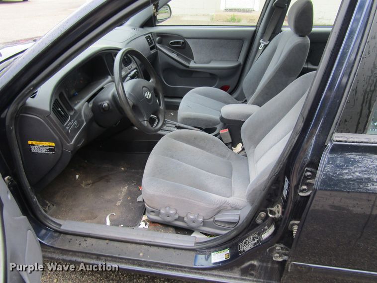 image for item FD9462 2005 Hyundai Elantra