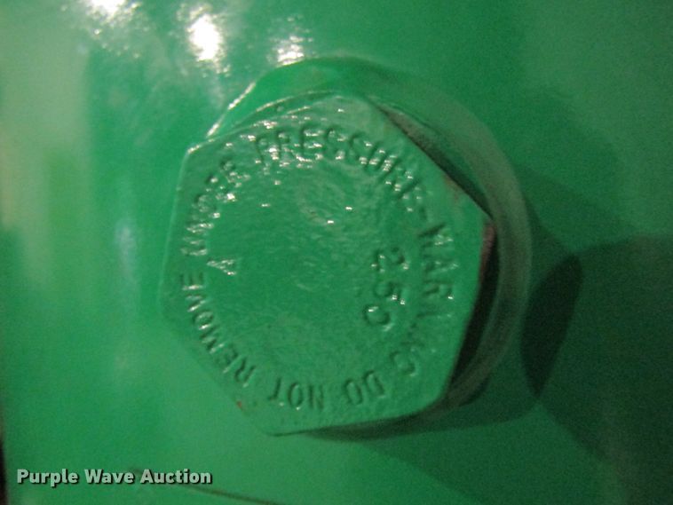 image for item FD9470 2006 Silvan Industries, Inc. nitrogen tank