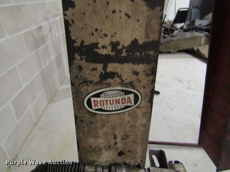 image for item FD9471 Rotunda floor crane