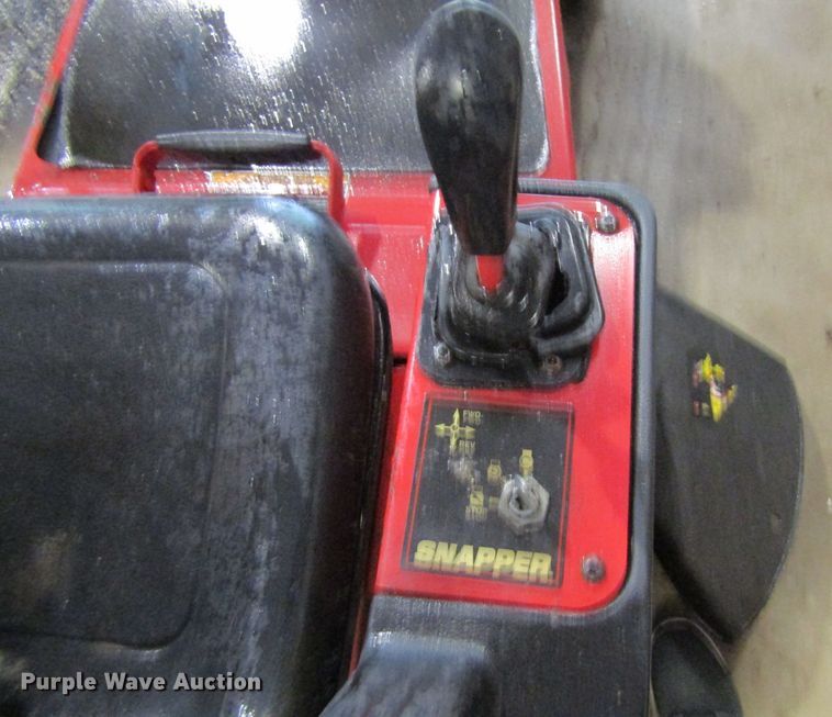 image for item FD9473 Snapper lawn mower