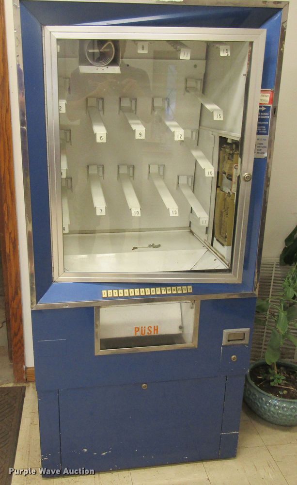 image for item FD9474 Coinco S75-98228 vending machine
