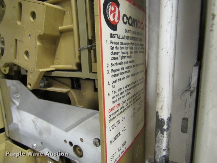 image for item FD9474 Coinco S75-98228 vending machine