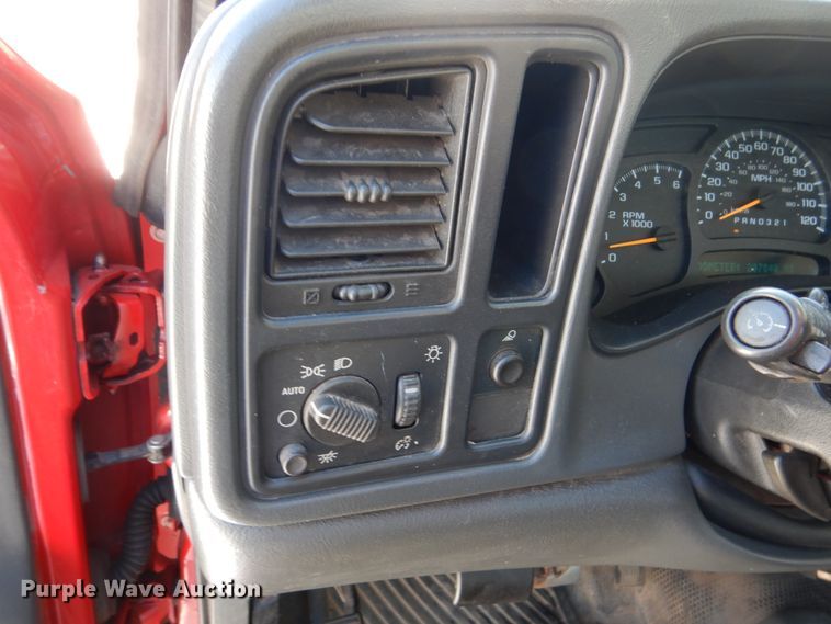 image for item FU9222 2006 GMC Sierra 1500 pickup truck