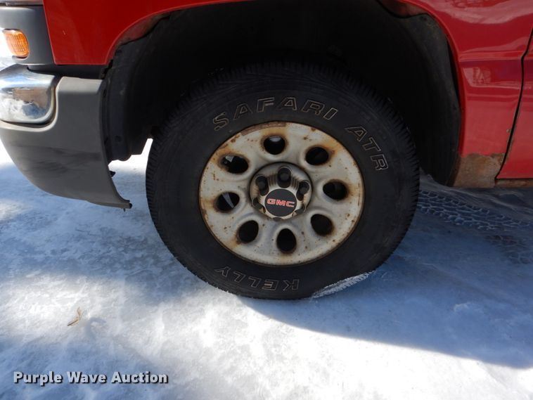 image for item FU9222 2006 GMC Sierra 1500 pickup truck