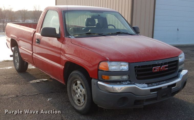 image for item FX9080 2004 GMC Sierra 1500  pickup truck