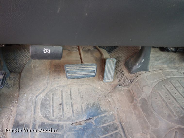 image for item FX9080 2004 GMC Sierra 1500  pickup truck