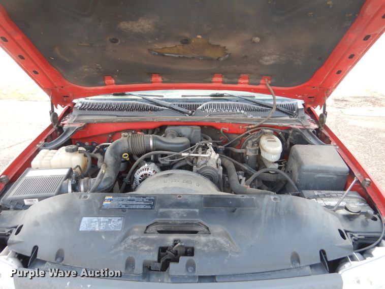 image for item FX9080 2004 GMC Sierra 1500  pickup truck